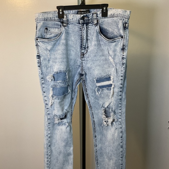 15.Empyre Verge Blue Wash Relaxed Fit Jeans with Distressed Details Size 36 - Picture 2 of 6